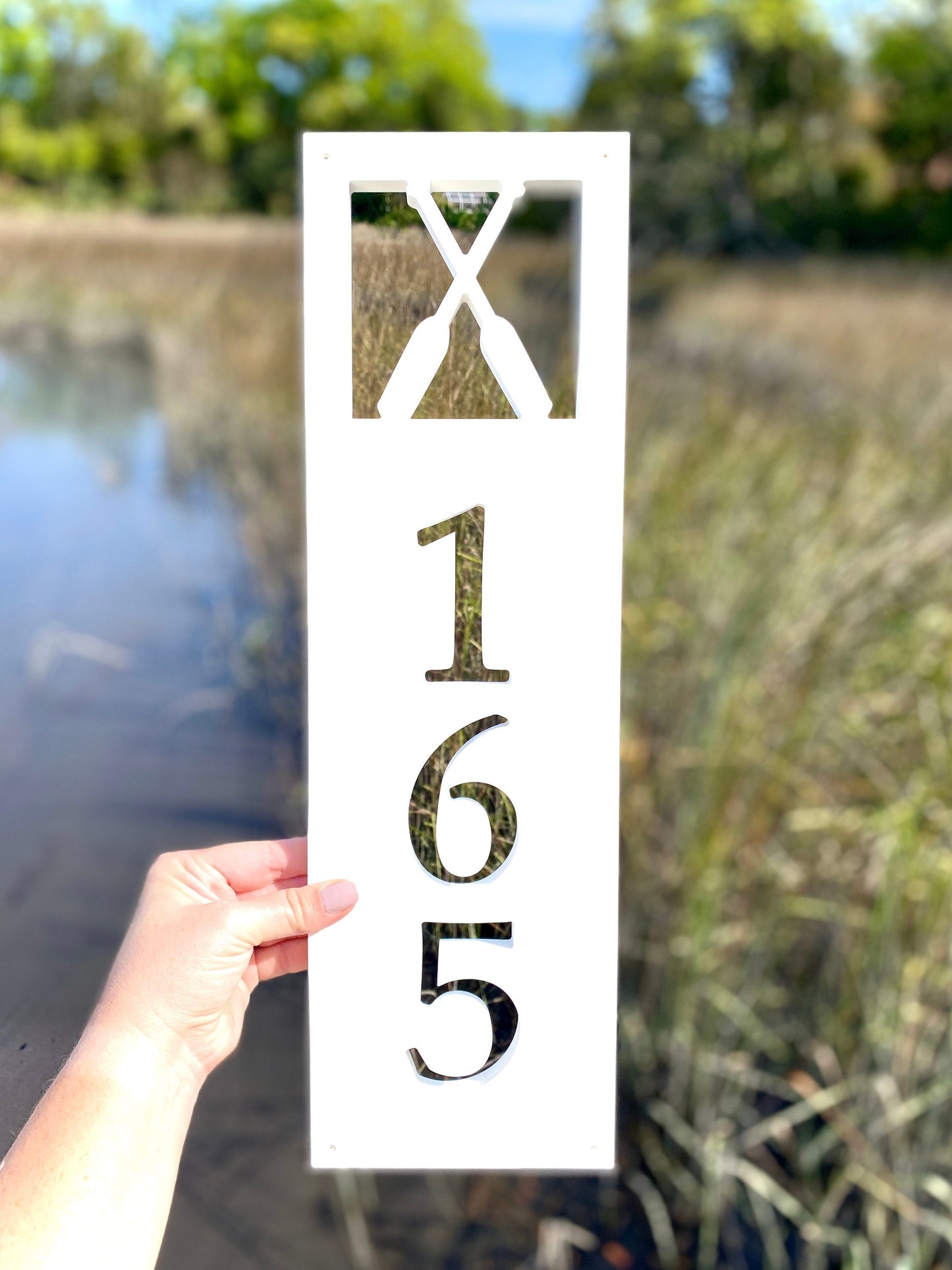 Vertical Canoe Oar Address Sign, Weatherproof PVC House Numbers, Crossed Paddles Address Plaque, Exterior Home Decor for Lake House or Cabin