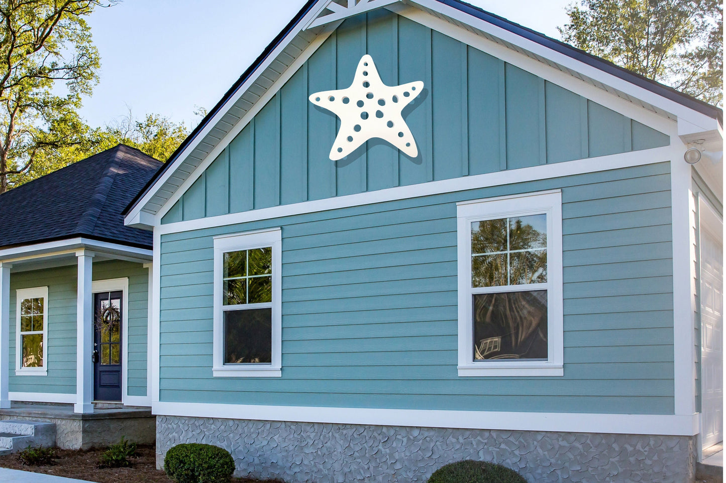 Outdoor Weatherproof Starfish, Large Exterior Beach House Art, Coastal Home Decor for Beach Cottage, Nautical Starfish Sign